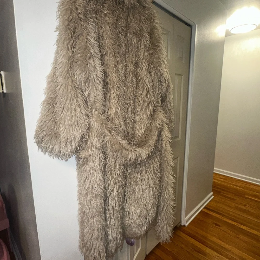 Fashion Nova Beige Teddy Jacket - Picture 2 of 6